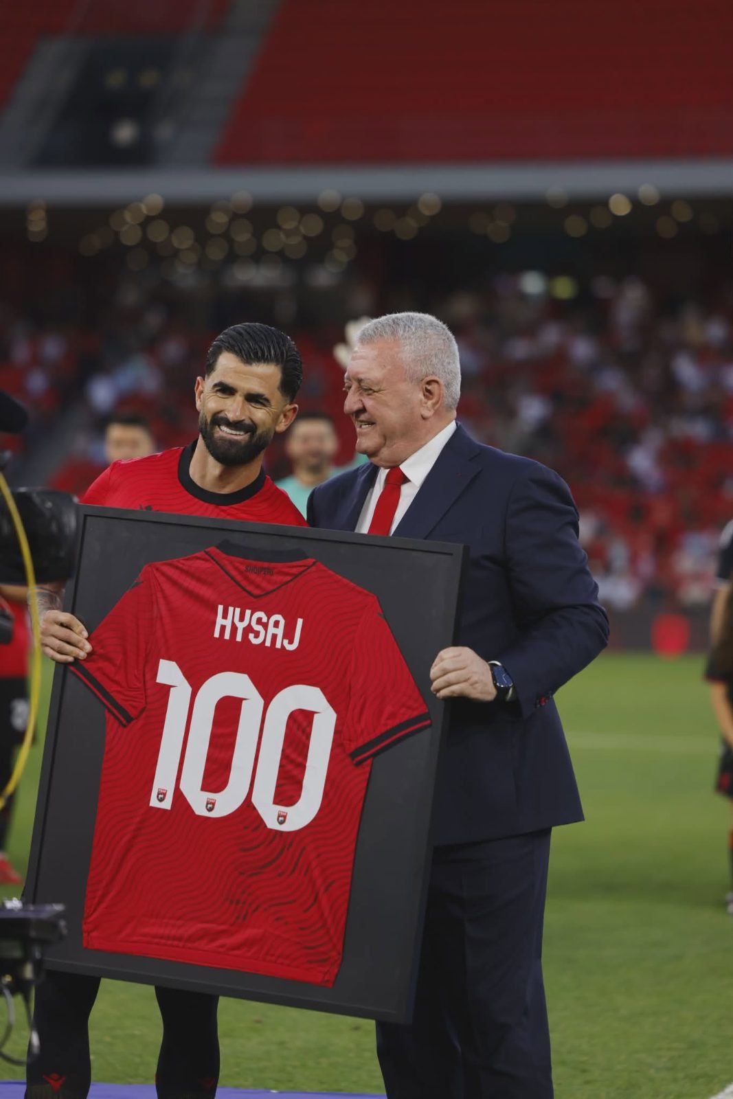 Elseid Hysaj . Interes nga Serie A dhe jashtë Italisë.
